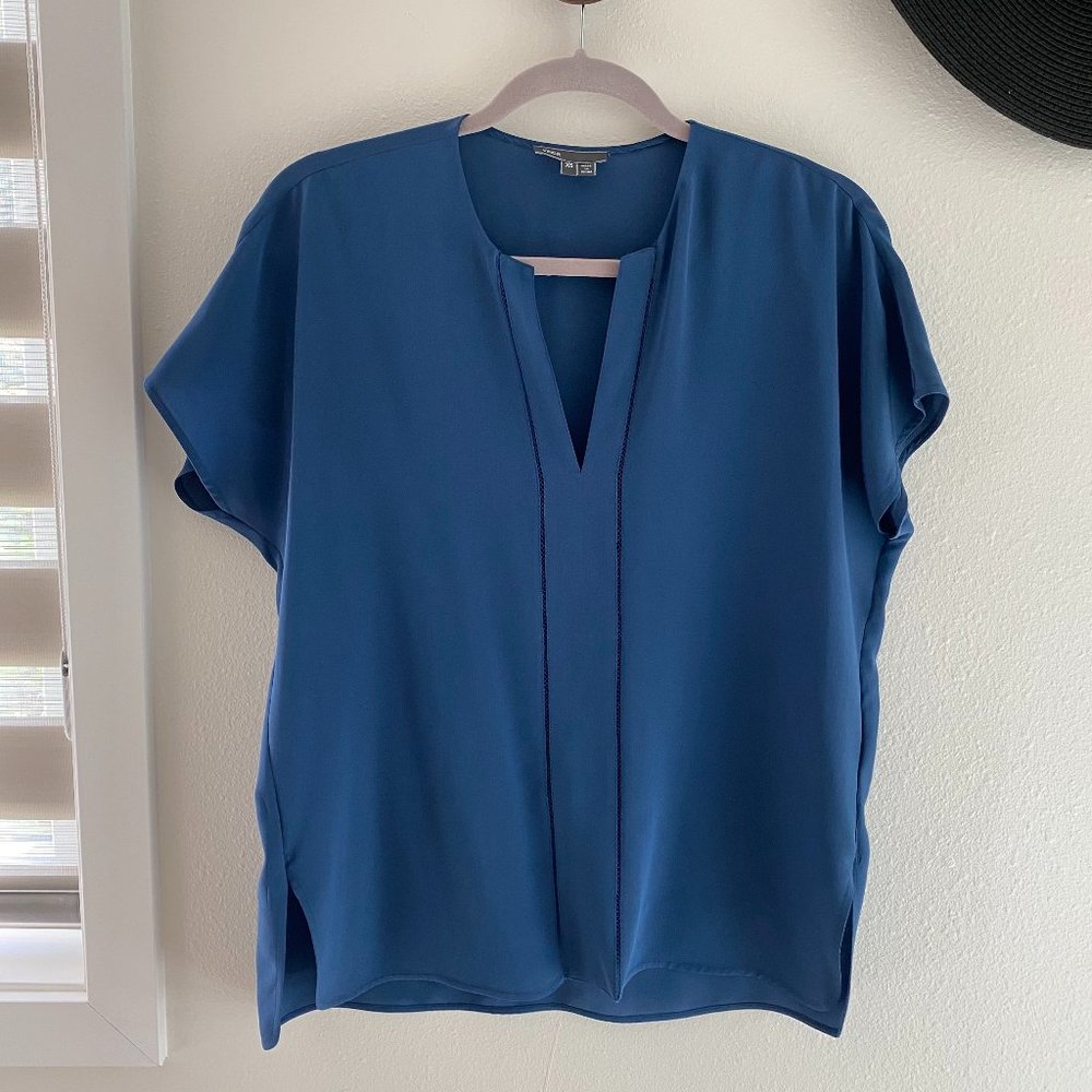 📍<SOLD> Vince Split Neck Silk Top